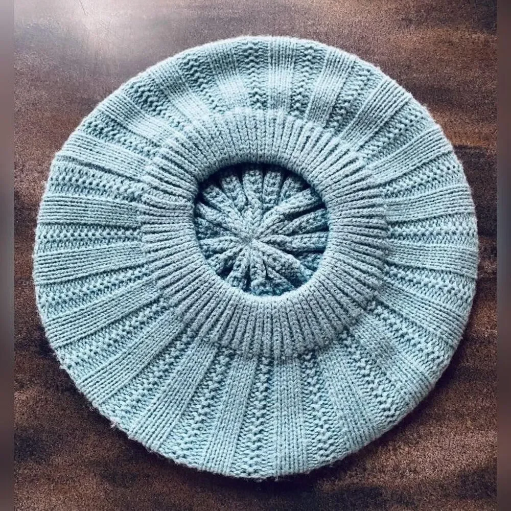 Knit Beret Hat Womens One Size Blue Ribbed Stretch Slouchy Soft Winter Warm